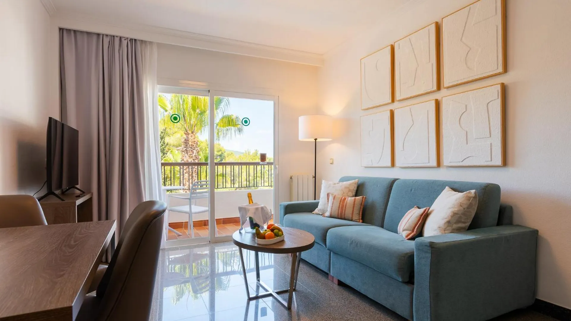 Suite Hotel S'Argamassa Palace Santa Eulària des Riu 4*,